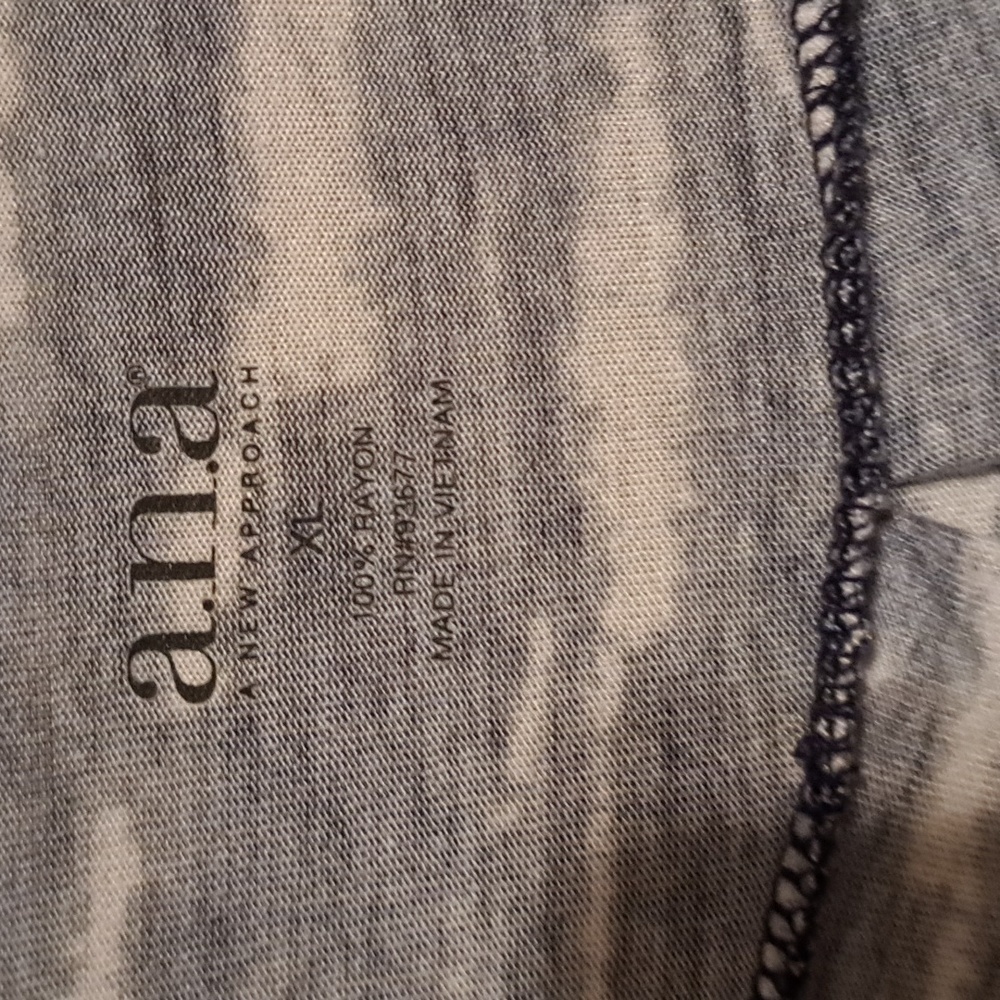 A. N. A. Top XL - Picture 2 of 8